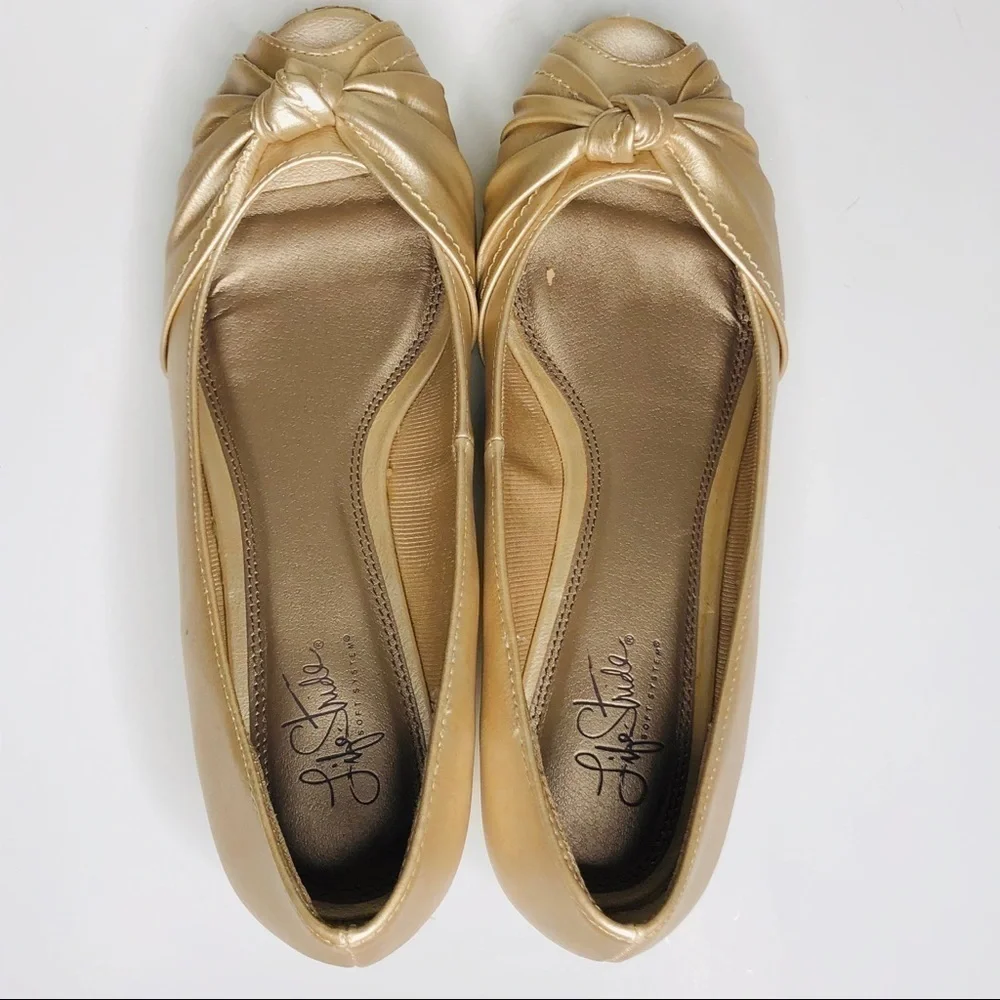 LIFE STRIDE Latrosse Espadrille. Size 9.5